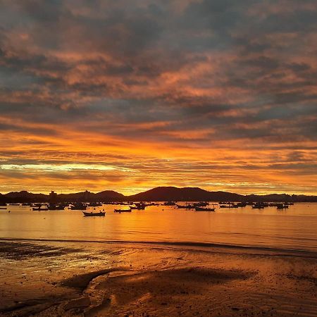 Jabuticasa Cabana De Madeira Na Praia Пеня Екстериор снимка